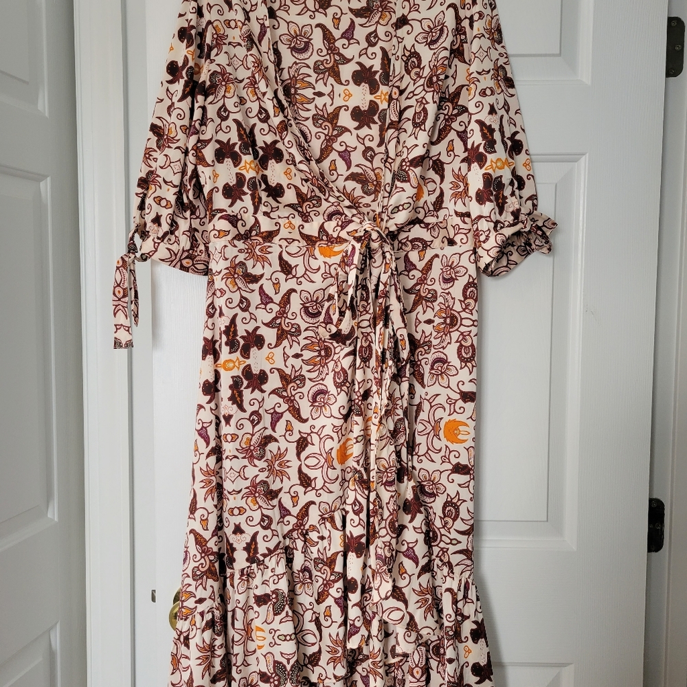 Eva Mendes wrap dress